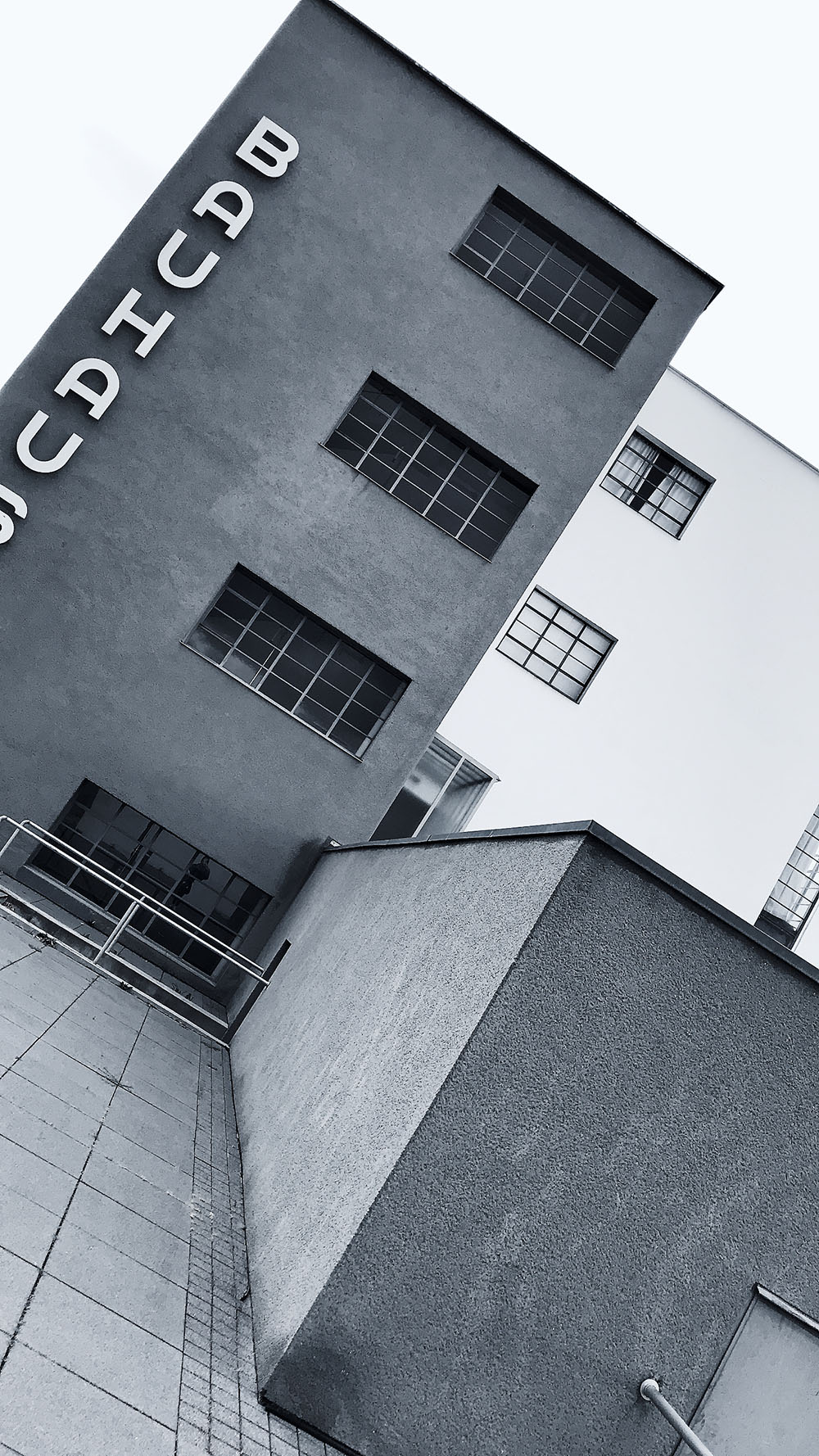 Здание баухауз в Дессау. Фото © ARCHITIME.RU