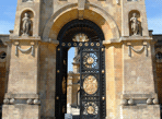 Восточные ворота Бленхеймского дворца. Вудсток, графство Оксфордшир, Великобритания. Джон Ванбру.