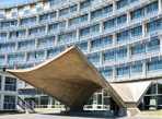 Штаб-квартира ЮНЕСКО в Париже (совместно с Марселем Лайошем Брёйером и Бернаром Зерфюсом).. Париж, Франция (1953 - 1957 гг.) Пьер Луиджи Нерви.