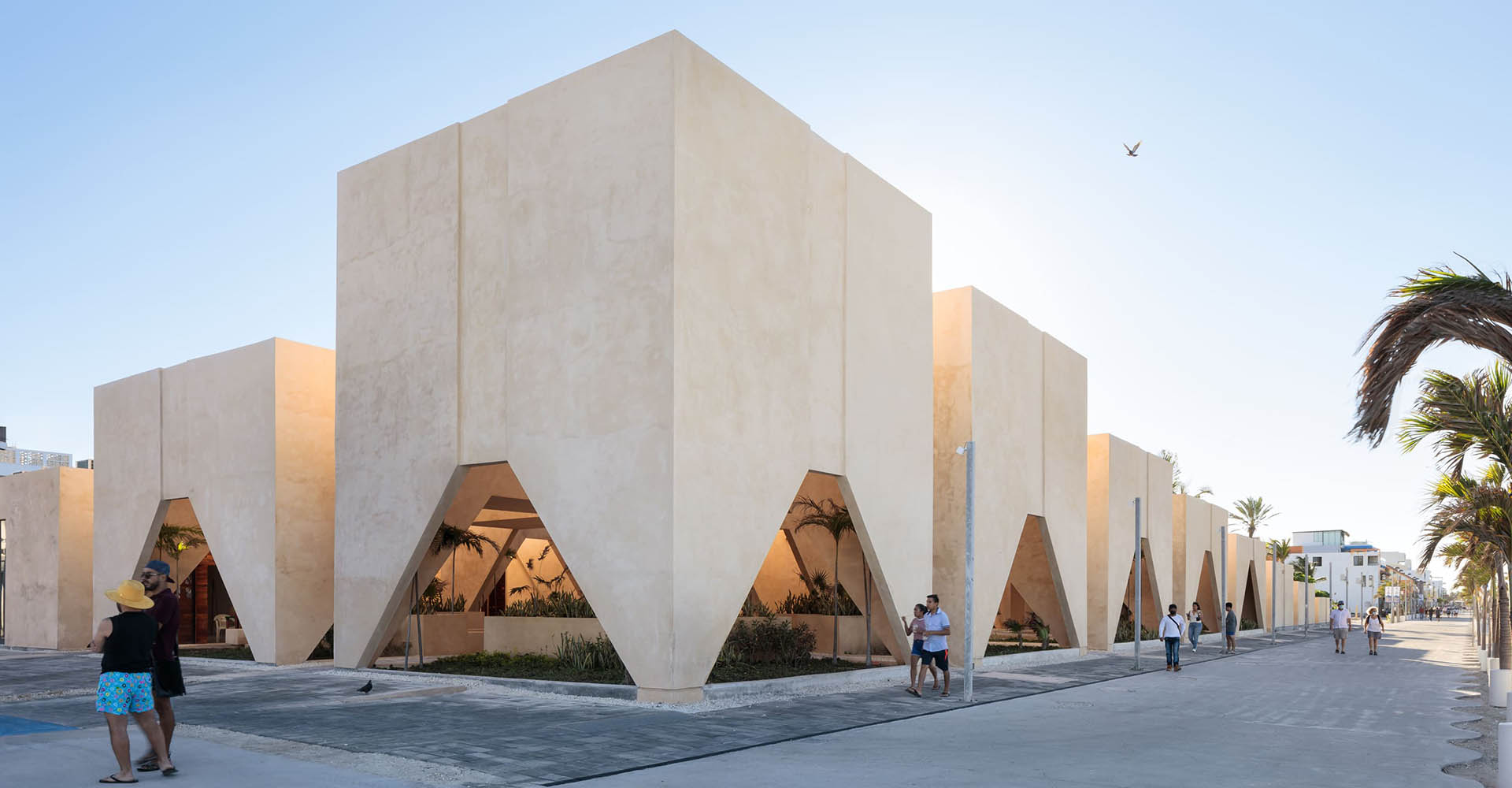Пирамиды Майя в современной архитектуре: как в Мексике появился оригинальный геологический музей?