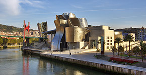 Музей Гуггенхайма в Бильбао. Фото: okaykrypto.com