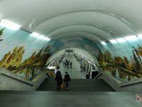 Вестибюль станции метро Еритасардакан в Ереване. Фото: wikipedia.org