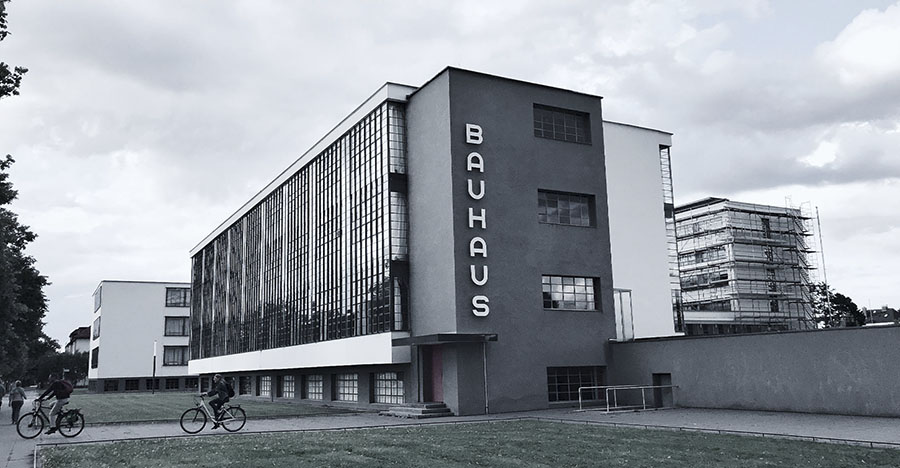В этом году знаменитой школе Баухауз 100 лет. Фото © ARCHITIME.RU