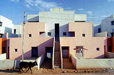 Здание страховой компании Ахмедабад, Индия 1973. Фото: VSF