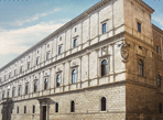 Палаццо делла Канчеллерия. Рим, Италия (Авторство Браманте не доказано) . Донато Браманте