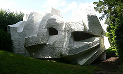 Скульптура-интерьер  №2 Кабина. Фото:flickr.co
