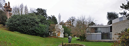 Общий вид скульптур на территории поместья. Фото: wikimedia.org