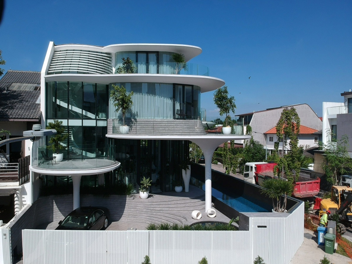  дом Jalan Seaview House - современные формы тропической .