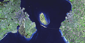 Мост-тоннель между Данией и Швецией. Съемка со спутника. Фото: ru.wikipedia.org