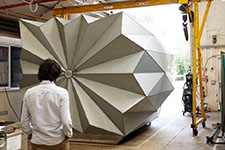 Оригами-киоск. Фото: designboom.com